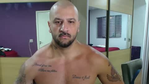 Snapshot of smithduke chatting on 02.13.25 smithduke online show from 02.13.25