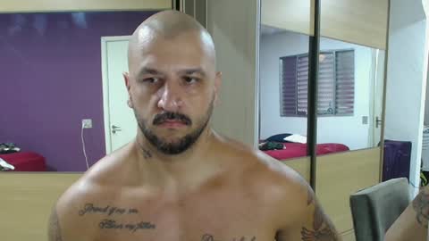 Snapshot of smithduke chatting on 03.01.25 smithduke online show from 03.01.25