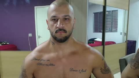 Snapshot of smithduke chatting on 03.01.25 smithduke online show from 03.01.25