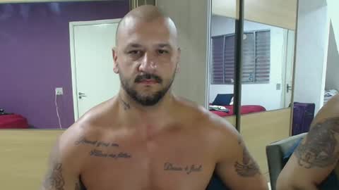 Snapshot of smithduke chatting on 03.09.25 smithduke online show from 03.09.25