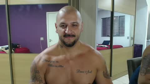 Snapshot of smithduke chatting on 03.10.25 smithduke online show from 03.10.25