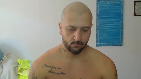 Snapshot of smithduke chatting on 09.29.25 smithduke online show from 09.29.25