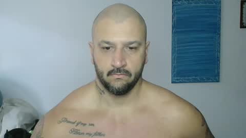 Snapshot of smithduke chatting on 10.10.25 smithduke online show from 10.10.25