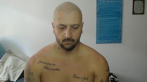 Snapshot of smithduke chatting on 10.21.25 smithduke online show from 10.21.25