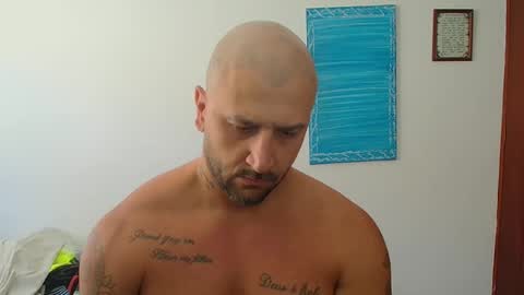 Snapshot of smithduke chatting on 11.26.25 smithduke online show from 11.26.25