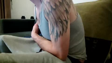 Snapshot of smokeandwatching chatting on 02.04.25 Smokeandwatching online show from 02.04.25