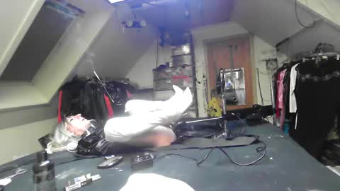 smokeslut365 online show from 02.20.25