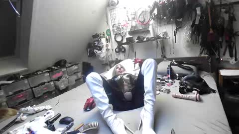 smokeslut365 online show from 03.04.25