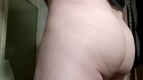 Snapshot of smokewagon22 chatting on 09.18.25 smokewagon22 online show from 09.18.25