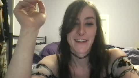 Snapshot of smokitokitgirl chatting on 02.04.25 smokitokitgirl online show from 02.04.25