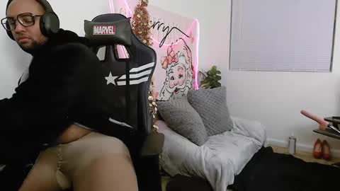 Smoothj2011 online show from 12.19.24