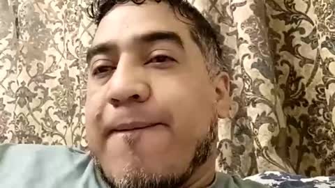 Snapshot of smoothstrik3r chatting on 02.26.26 smoothstrik3r online show from 02.26.26