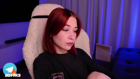 Snapshot of smthwrong chatting on 10.09.25 smthwrong online show from 10.09.25