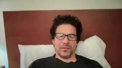 Snapshot of snfrisco76 chatting on 11.26.25 snfrisco76 online show from 11.26.25