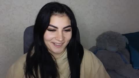 Snapshot of snickertail chatting on 10.21.25 Olivia online show from 10.21.25