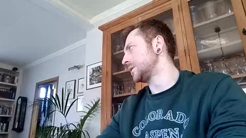 snoecks online show from 02.25.26