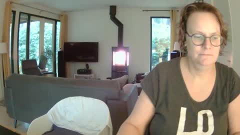 Snoeske and Woodwurm online show from 02.11.25