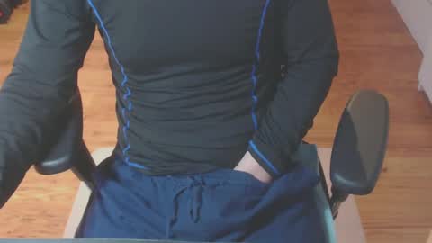 Snapshot of snooze85 chatting on 01.09.25 Cbt-Slave online show from 01.09.25