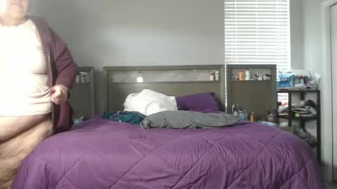 Snapshot of snoqueen954321 chatting on 03.08.25 Snoqueen online show from 03.08.25