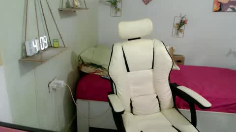 snow_2000 online show from 01.08.26