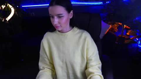 snow_whiteeex online show from 01.22.25