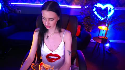 snow_whiteeex online show from 02.03.25