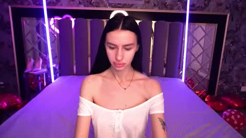 snow_whiteeex online show from 02.14.26