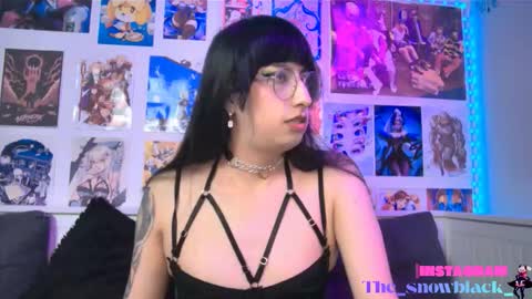 Snapshot of snowblack_ chatting on 02.05.26 Snow and Bubble online show from 02.05.26