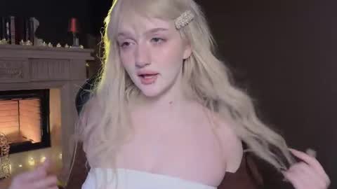 Ellie online show from 07.18.26