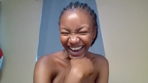 Snowie eyes online show from 11.22.25