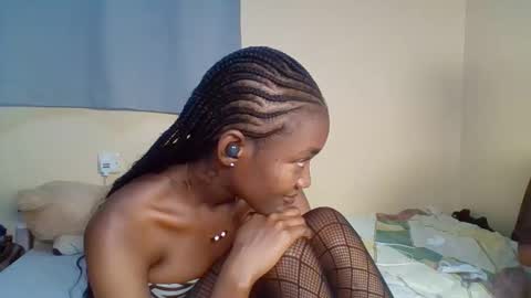 Snowie eyes online show from 01.17.26