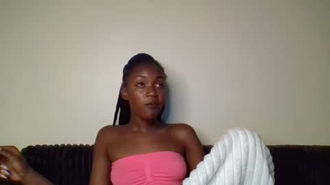 Snapshot of snowie_eyes chatting on 03.30.26 Snowie eyes online show from 03.30.26