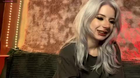 snowy_alice online show from 05.03.26