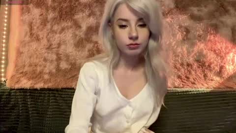 snowy_alice online show from 05.10.26