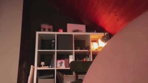 S online show from 11.18.25