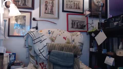 Snapshot of so_erotic_sub chatting on 10.25.25 ImYourBitch online show from 10.25.25