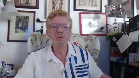 Snapshot of so_erotic_sub chatting on 10.26.25 ImYourBitch online show from 10.26.25