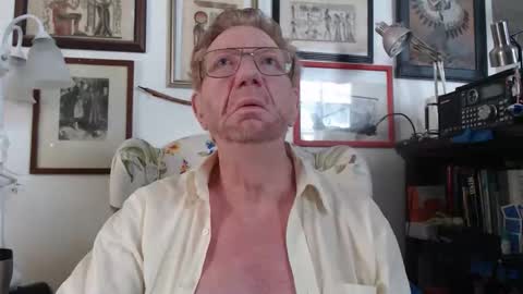 Snapshot of so_erotic_sub chatting on 02.17.26 ImYourBitch online show from 02.17.26