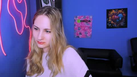 Snapshot of so_hot_rosalie chatting on 04.06.26 so_hot_rosalie online show from 04.06.26