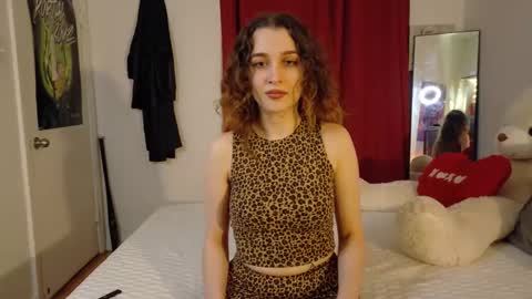 Babygirl Ivy online show from 03.04.25