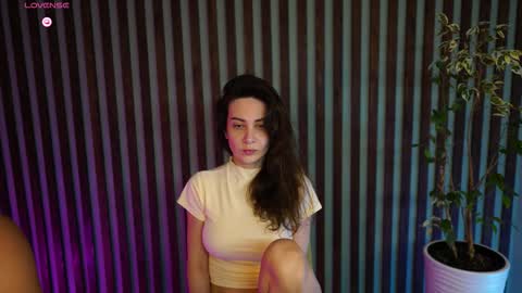 Yesenia online show from 11.08.25