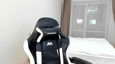 Sophy online show from 12.21.24