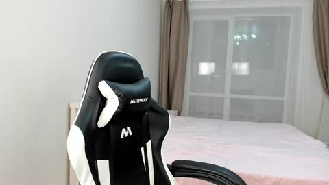 Sophy online show from 12.26.24