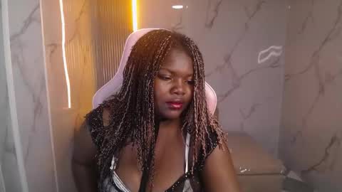 Snapshot of soffia_b chatting on 09.24.25 soffia_b online show from 09.24.25