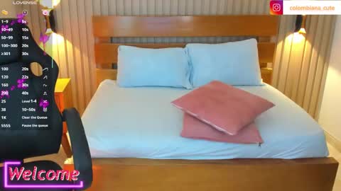 Help me achieve 100 thumbs up  online show from 02.03.26