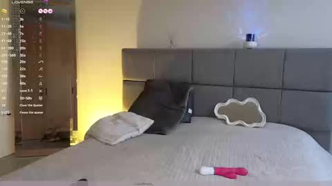 IG Soffimoon   I THANK YOU FOR LEAVING YOUR FOLLOW online show from 03.16.26