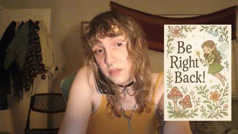 Snapshot of soffpurr chatting on 12.16.25 Lilytea online show from 12.16.25