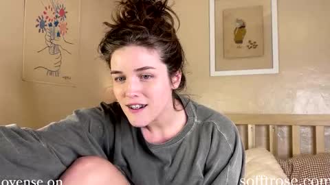 Snapshot of sofftrose chatting on 02.20.25 Julia online show from 02.20.25