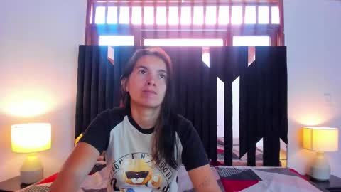 soffy and mia online show from 10.15.25