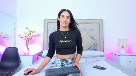sofhyalove online show from 06.13.26